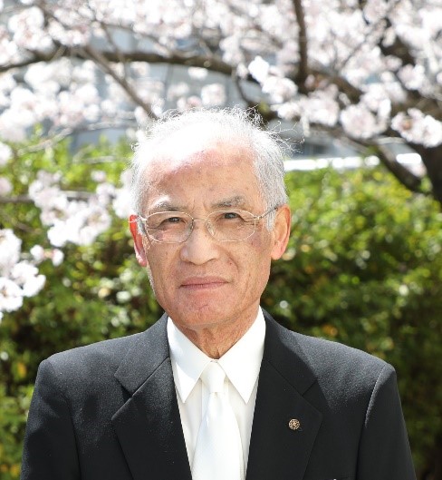 三宅 章介